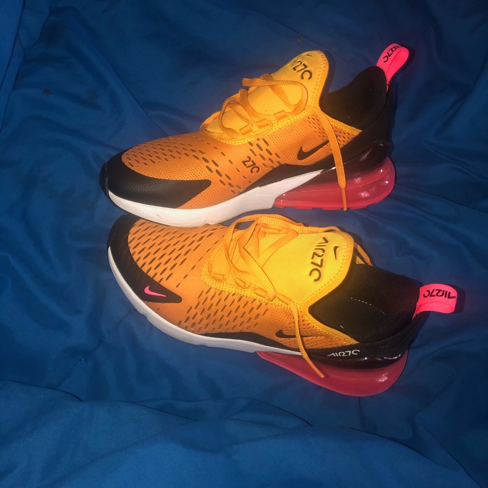 Nike Airmax 270 GS(7) women’s 8.5